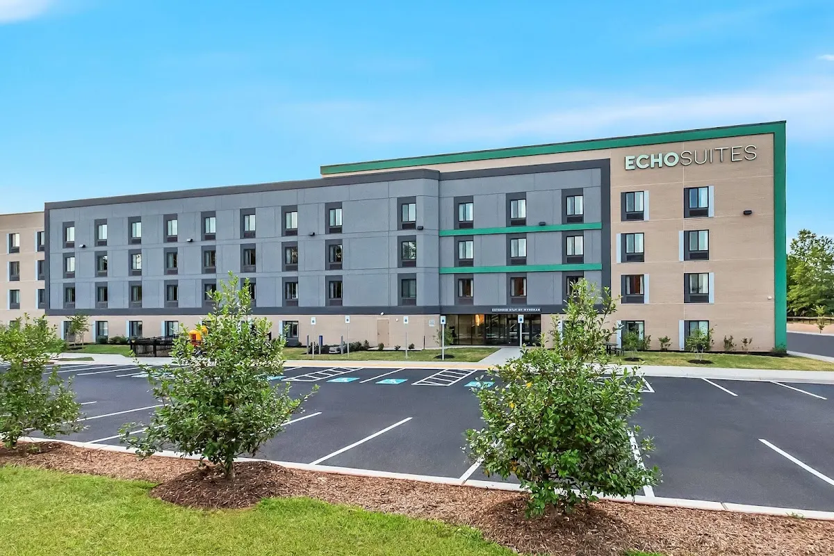ECHO Suites Extended Stay by Wyndham Sterling