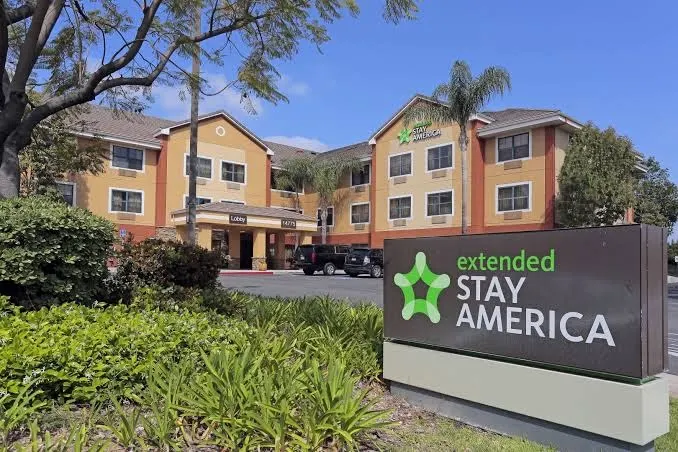 Relax Suites Extended Stay - La Mirada