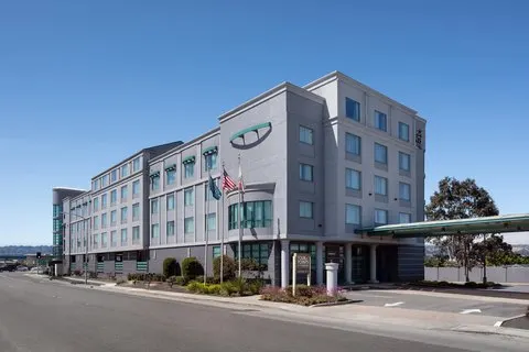 Four Points by Sheraton Hotel & Suites San Francisco Airport
