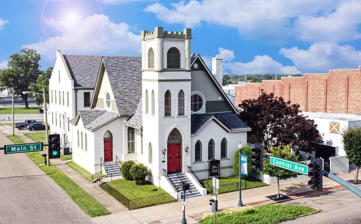 Magnolia Manor and Chapel