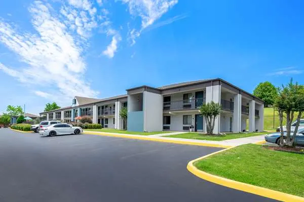 Quality Inn Pelham I-65 exit 246