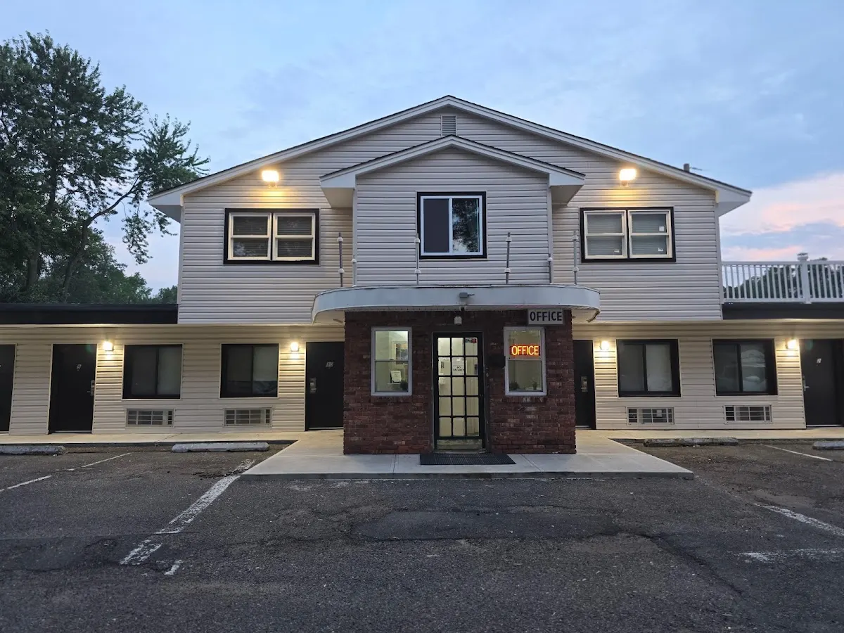Holly Hill Motel