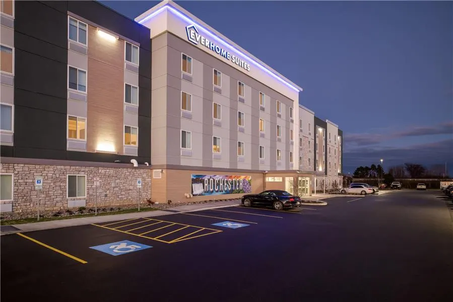 Everhome Suites Rochester Greece