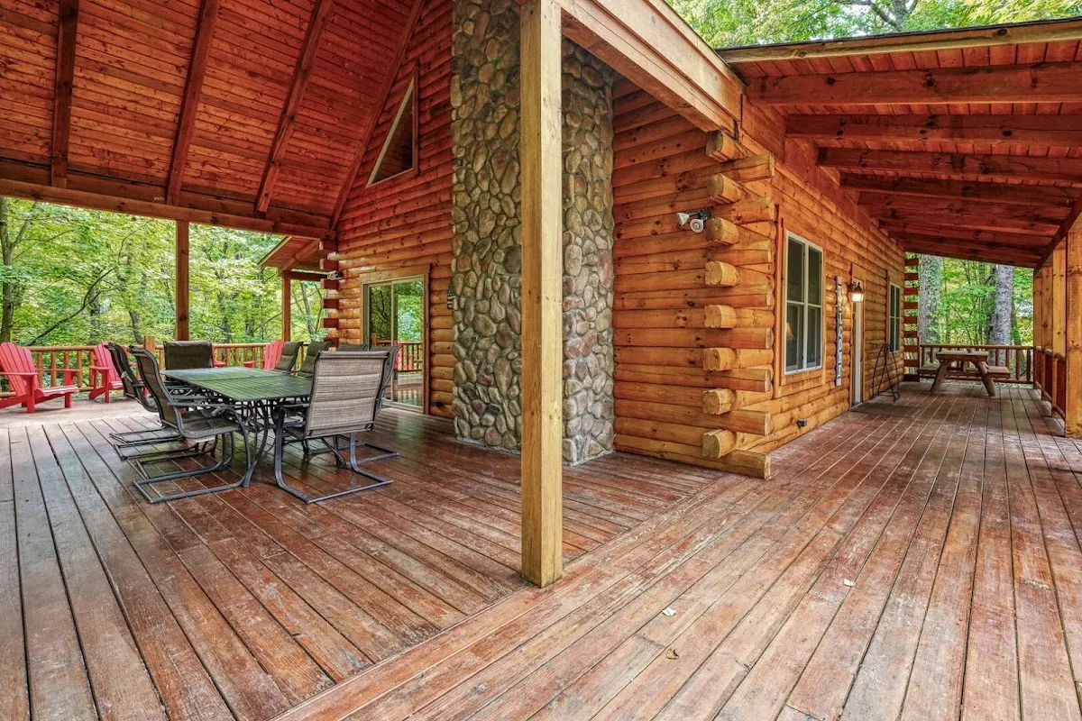 Inn & Spa at Cedar Falls