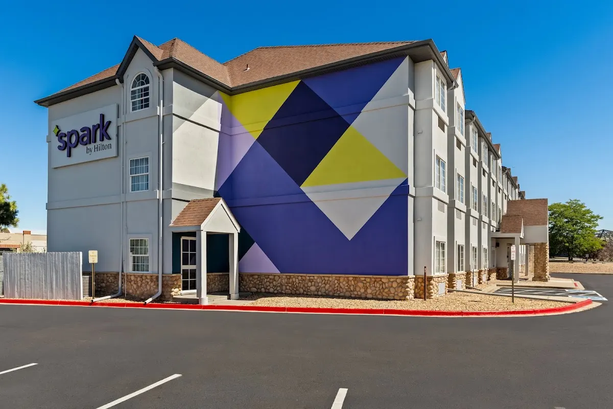 Spark by Hilton Parker Denver SE