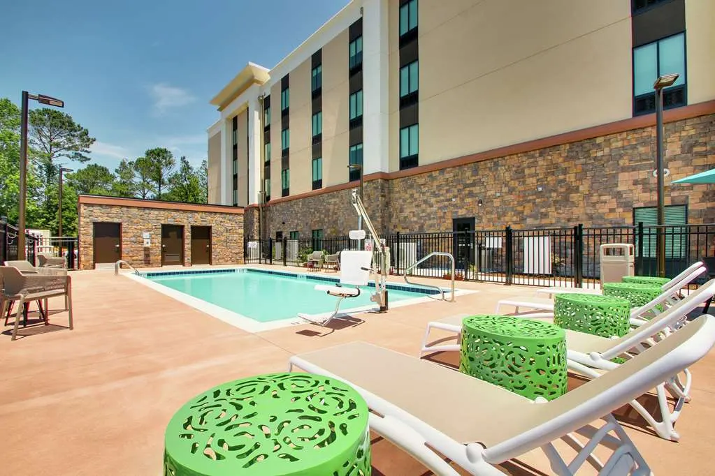 Hampton Inn & Suites Southport