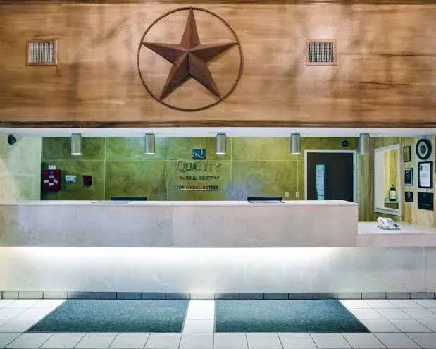 Garner Hotel del Valle - Austin Southeast by IHG