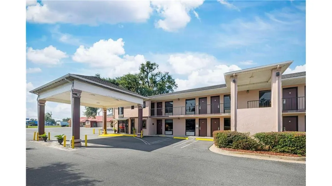 Quality Inn & Suites Live Oak I-10 Exit 283