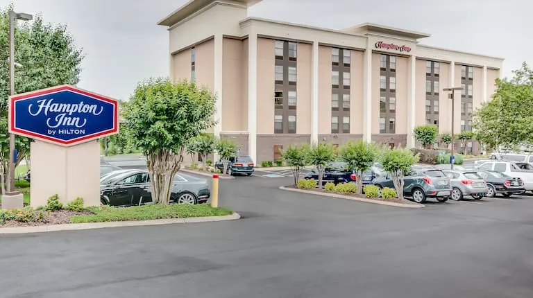 Hampton Inn Bellevue / Nashville-I-40 West