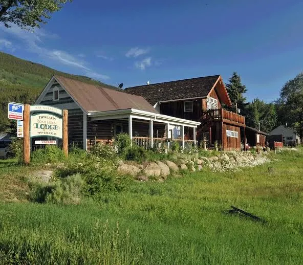 Roadhouse Lodge