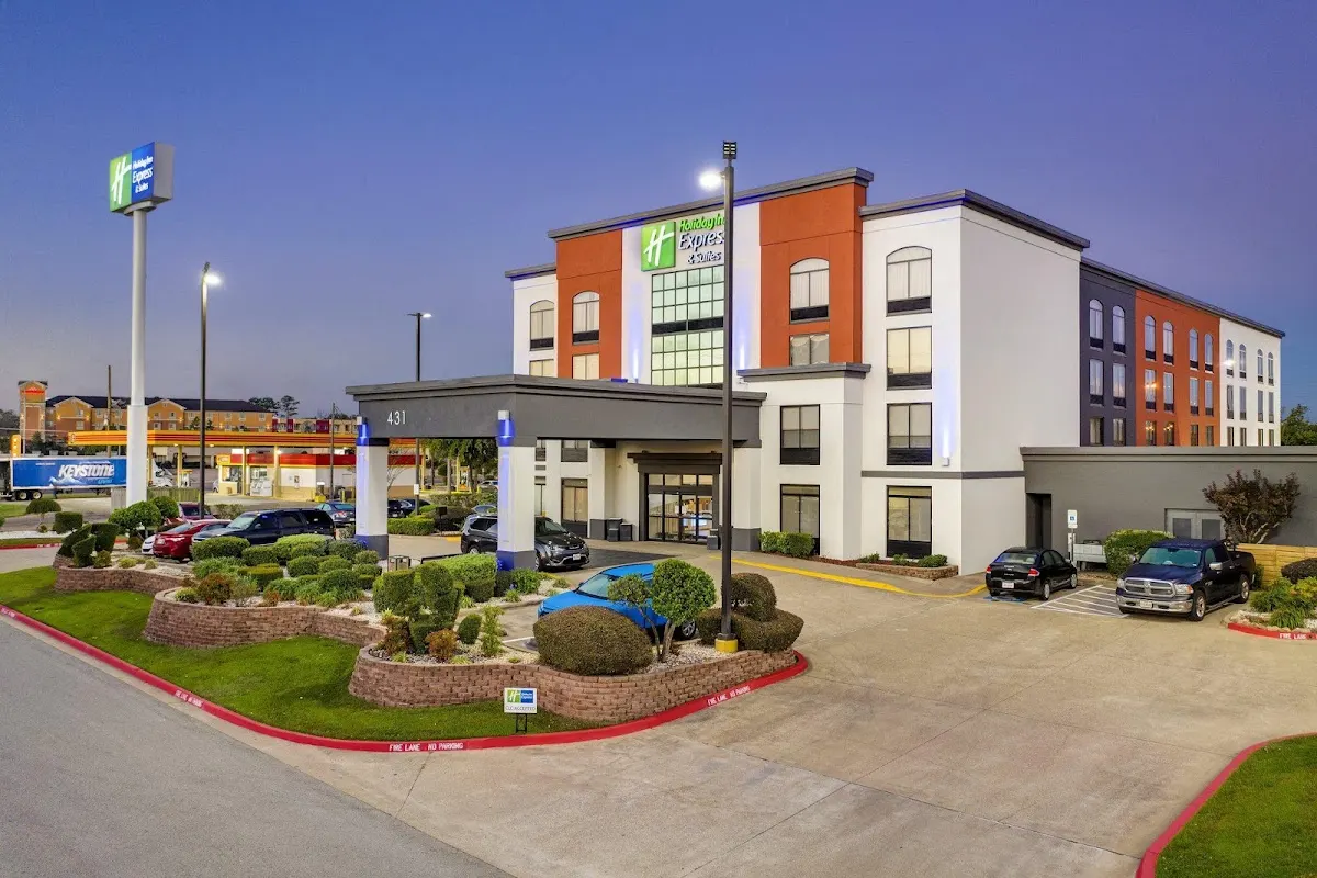 Holiday Inn Express & Suites Longview North by IHG