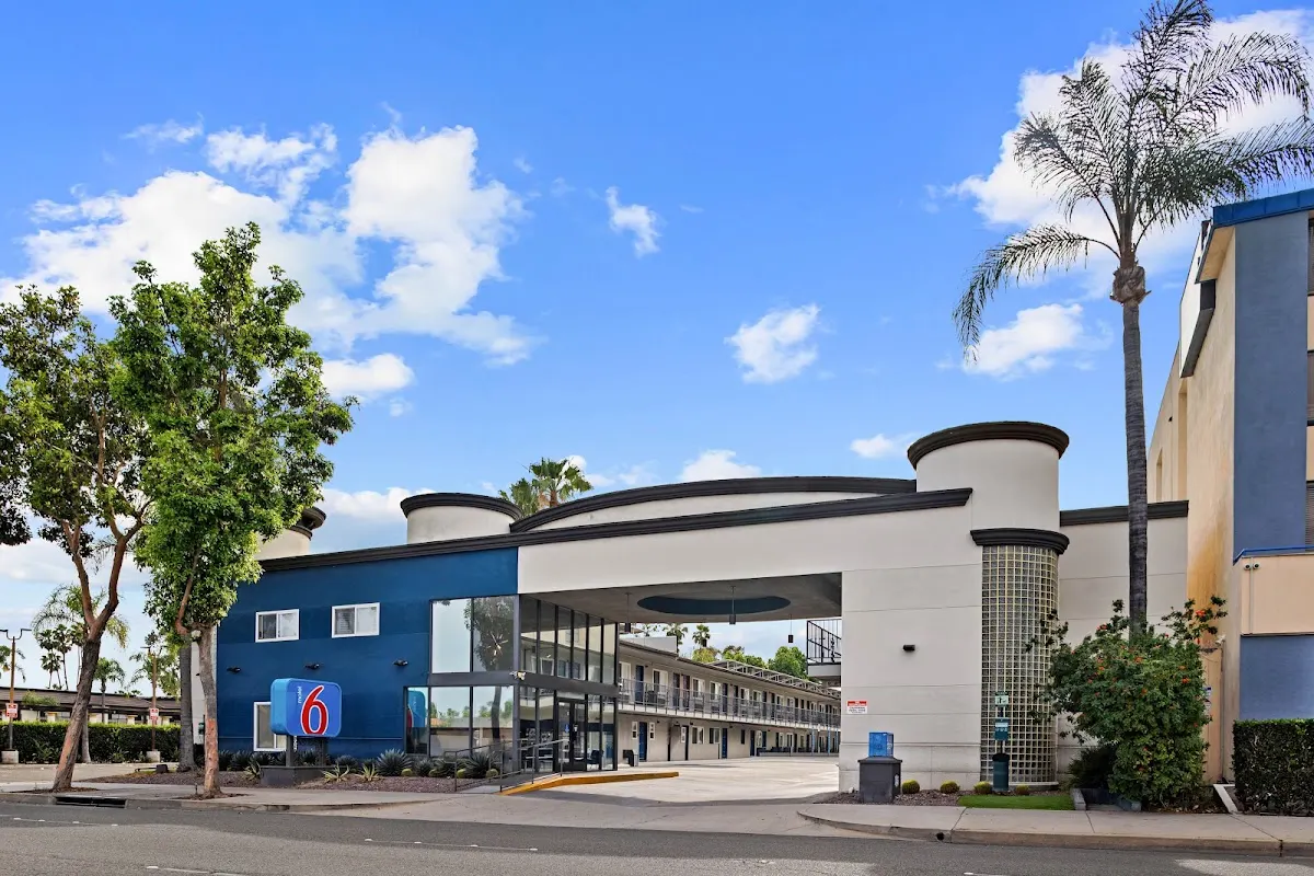 Motel 6 Anaheim, CA - Convention Center