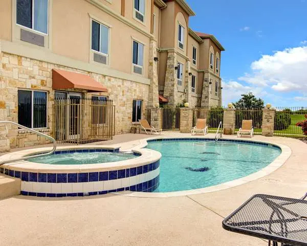 Comfort Inn & Suites Alvarado