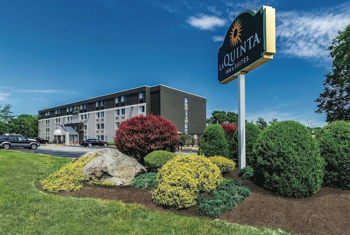 La Quinta Inn & Suites by Wyndham Warwick Providence Airport