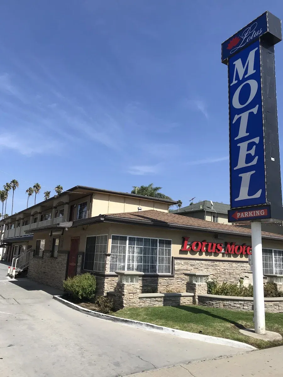 Lotus Motel