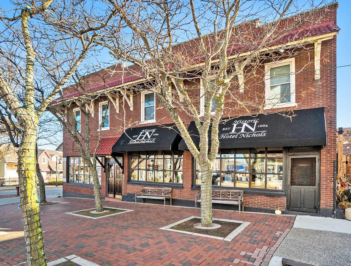 Historic Hotel Nichols