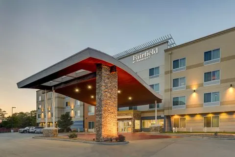 Fairfield by Marriott Inn & Suites Hutchinson