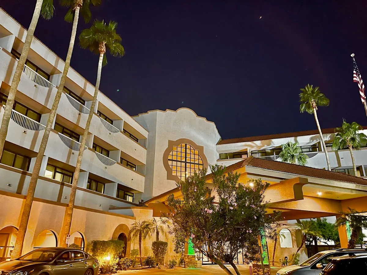 GreenTree Hotel Phoenix West