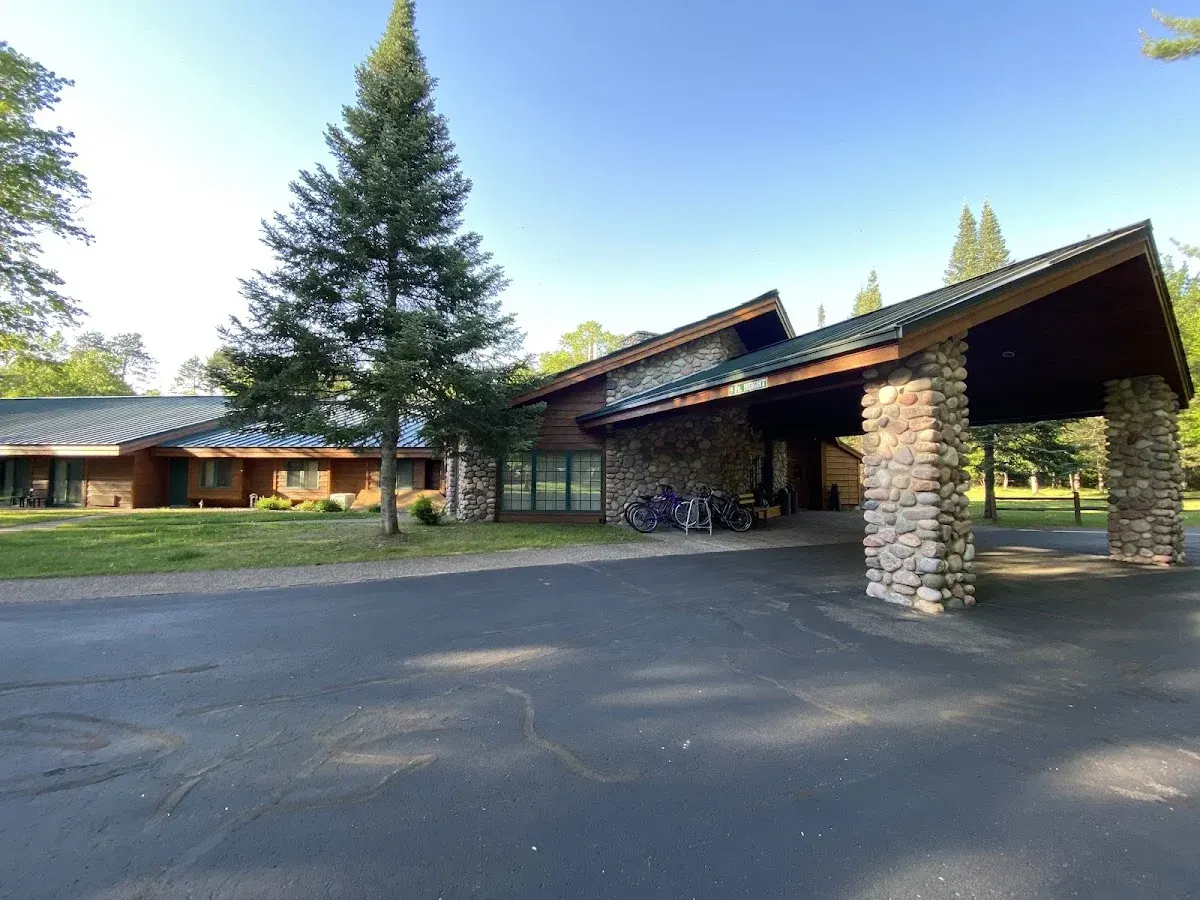 Whitetail Lodge