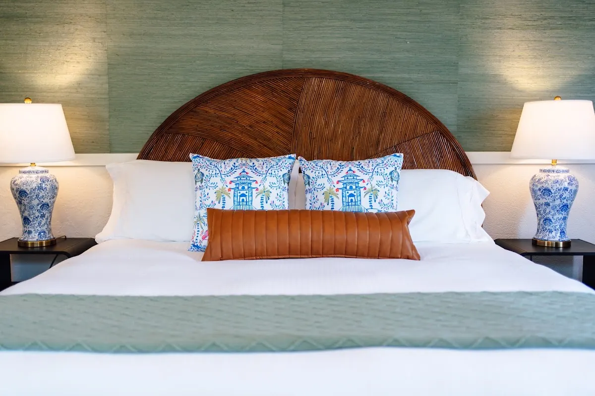 Swank Suites