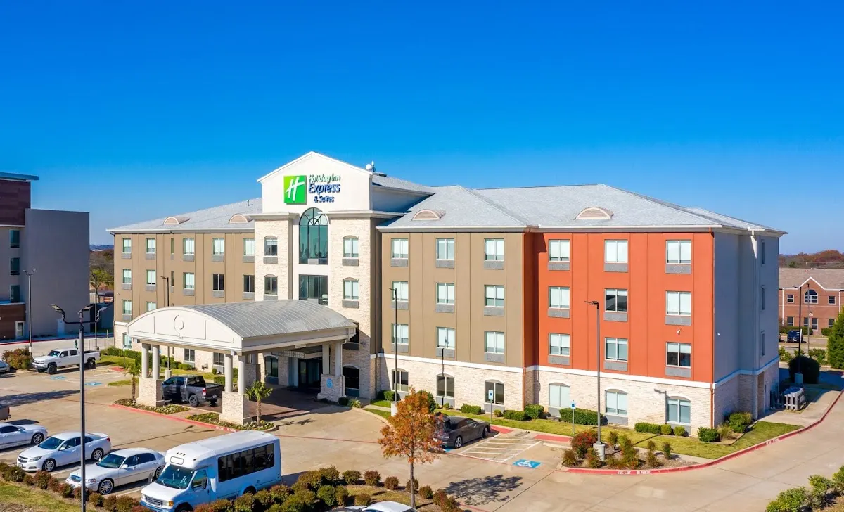 Holiday Inn Express & Suites Dallas East - Fair Park by IHG
