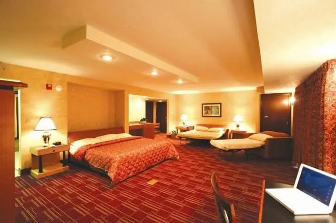The Bertram Inn Hotel & Conference Center