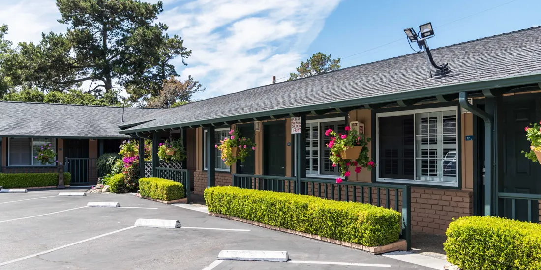 Padre Oaks Inn