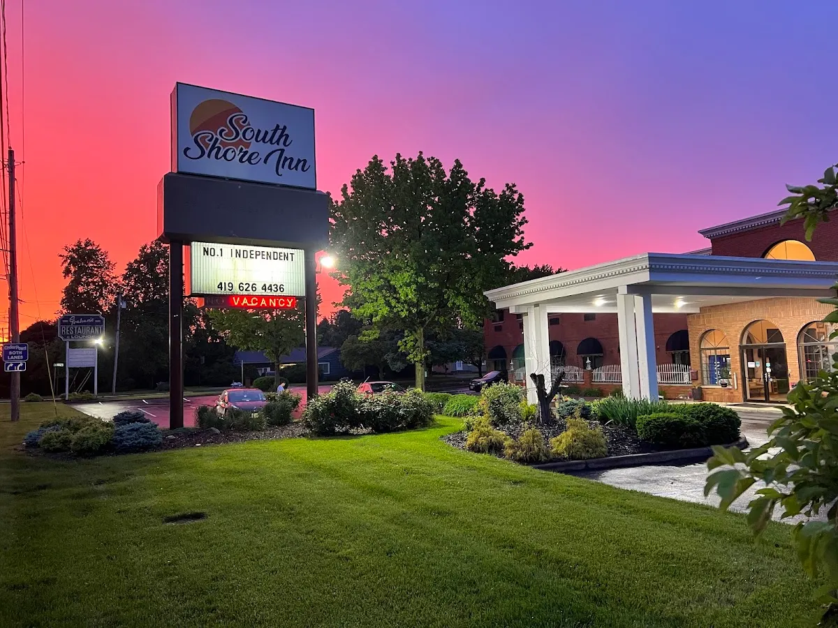 South Shore Inn
