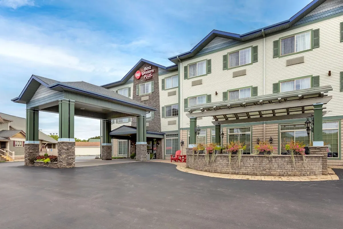 Best Western Plus Vineyard Inn & Suites
