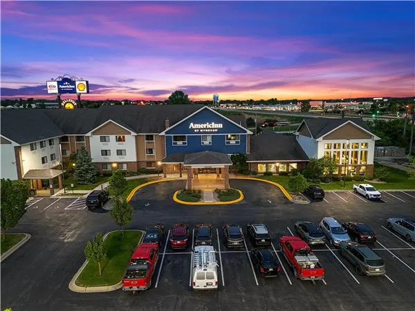 AmericInn by Wyndham Green Bay East