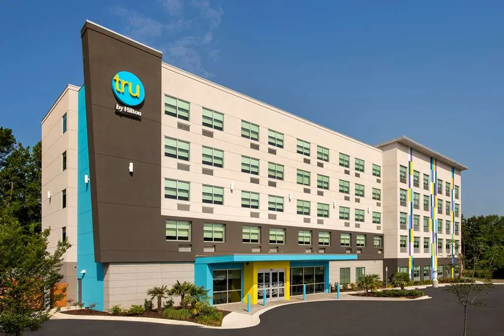 Tru by Hilton Charleston Ashley Phosphate