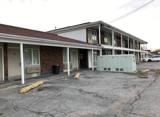 Landmark Inn