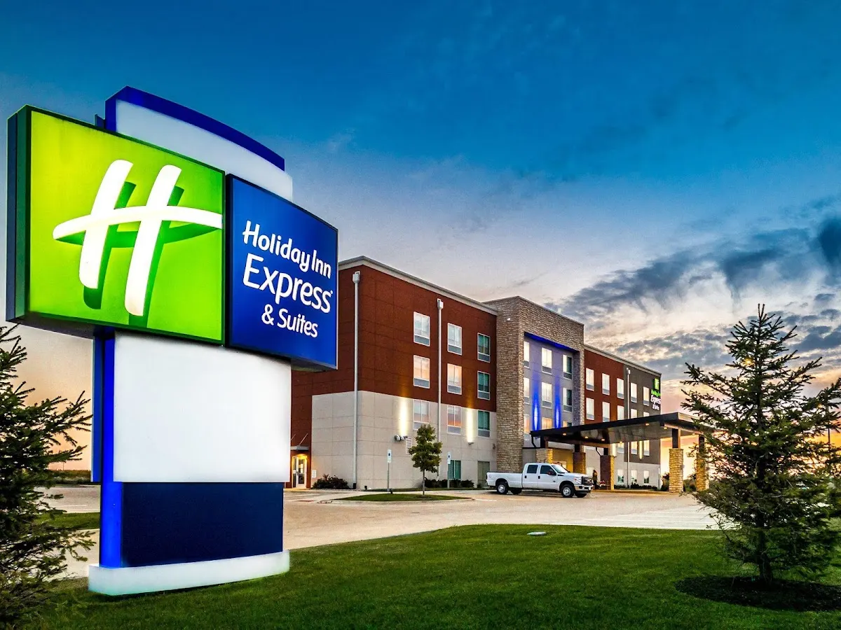 Holiday Inn Express & Suites Rantoul by IHG