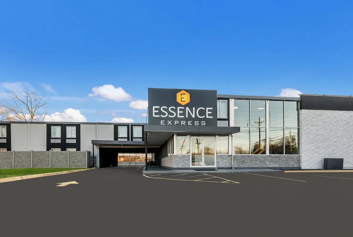 Essence Express, Wayne