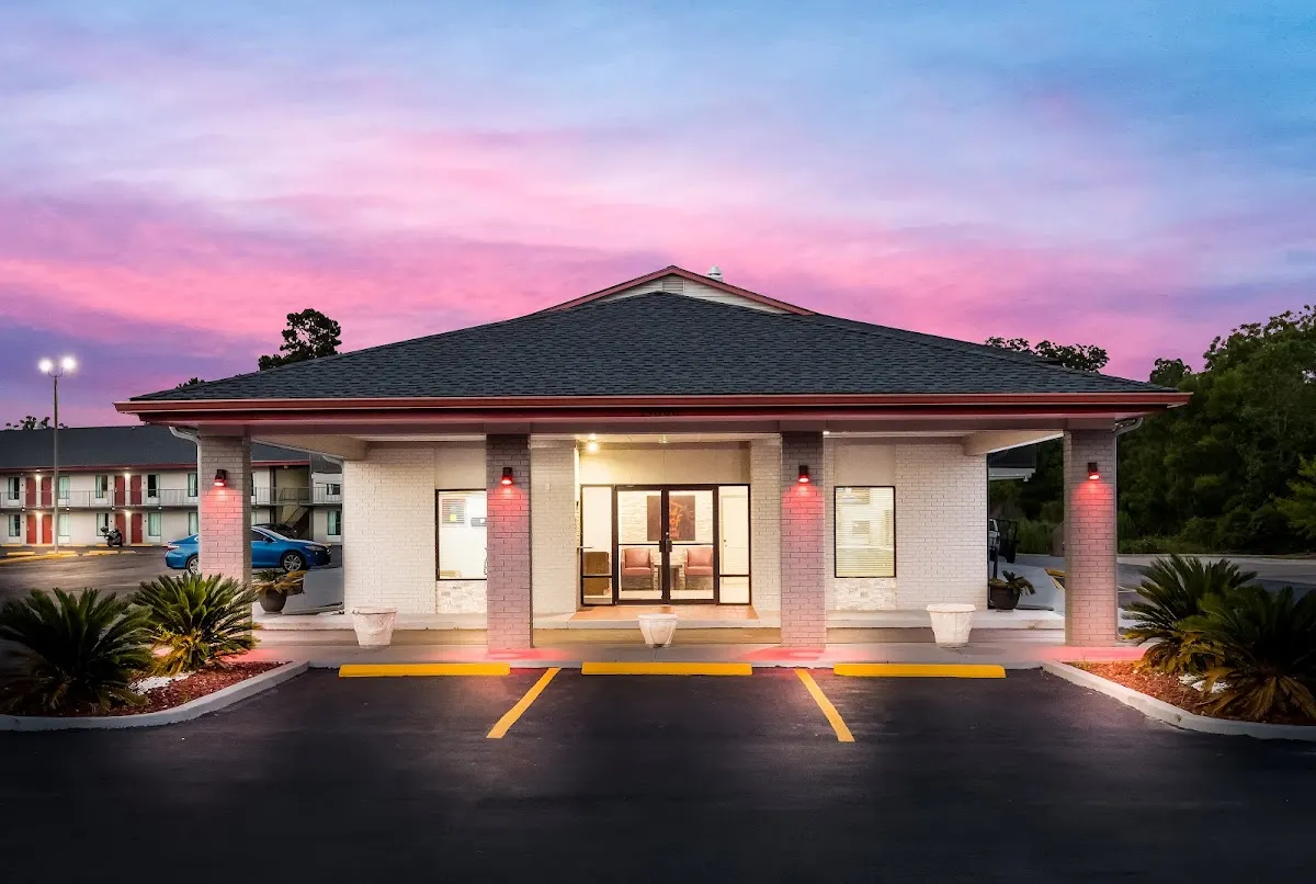 Red Roof Inn & Suites Thomasville