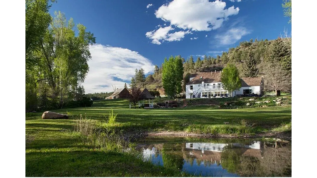 Antlers on the Creek Bed & Breakfast