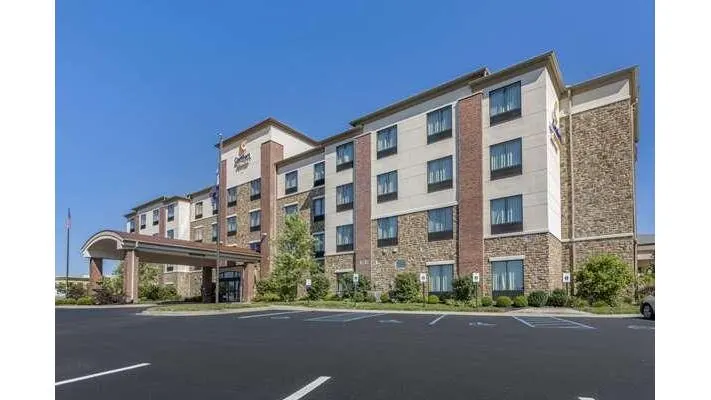 Comfort Suites Bridgeport - Clarksburg