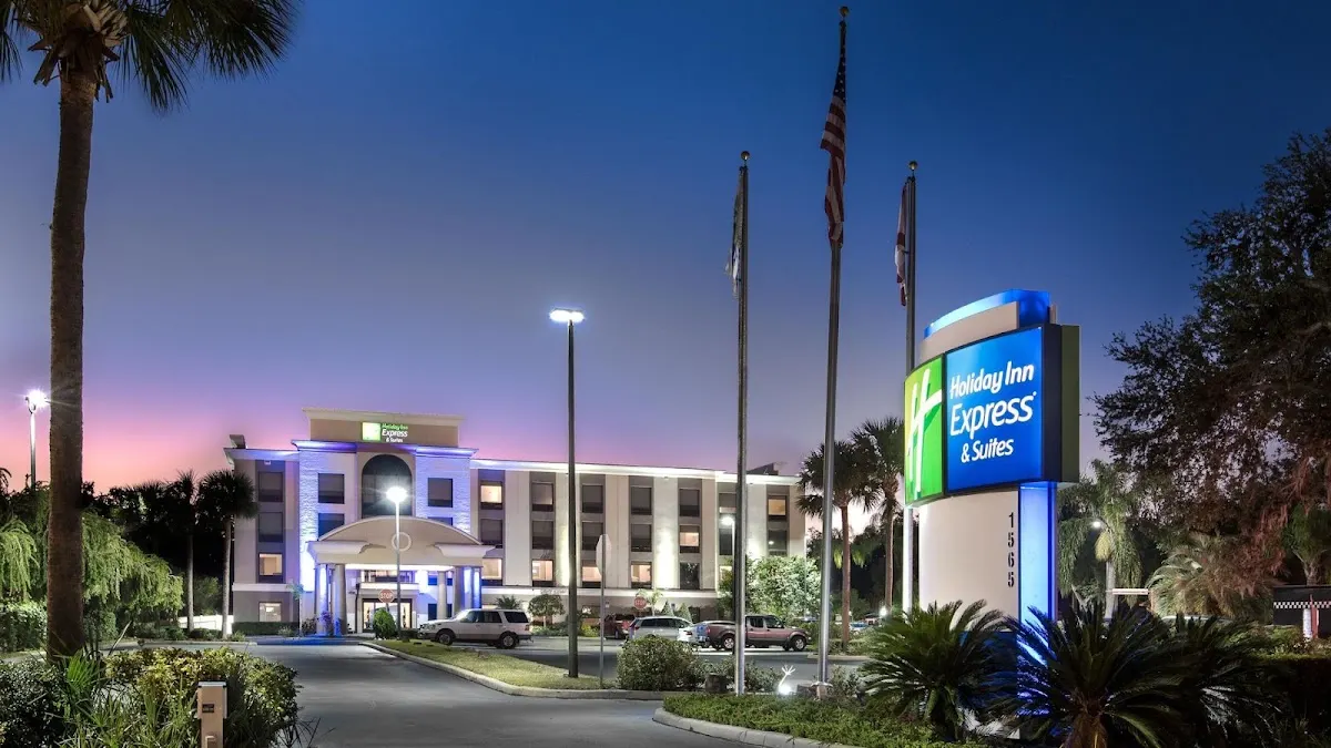 Holiday Inn Express & Suites Bartow by IHG