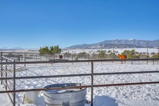 Mtn-view Hideaway w/ Wood Stove in Pueblo!