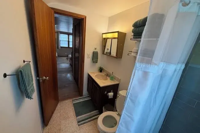 Private apartment suite in Omaha!
