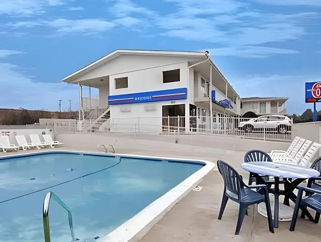 Motel 6 Colorado Springs Central