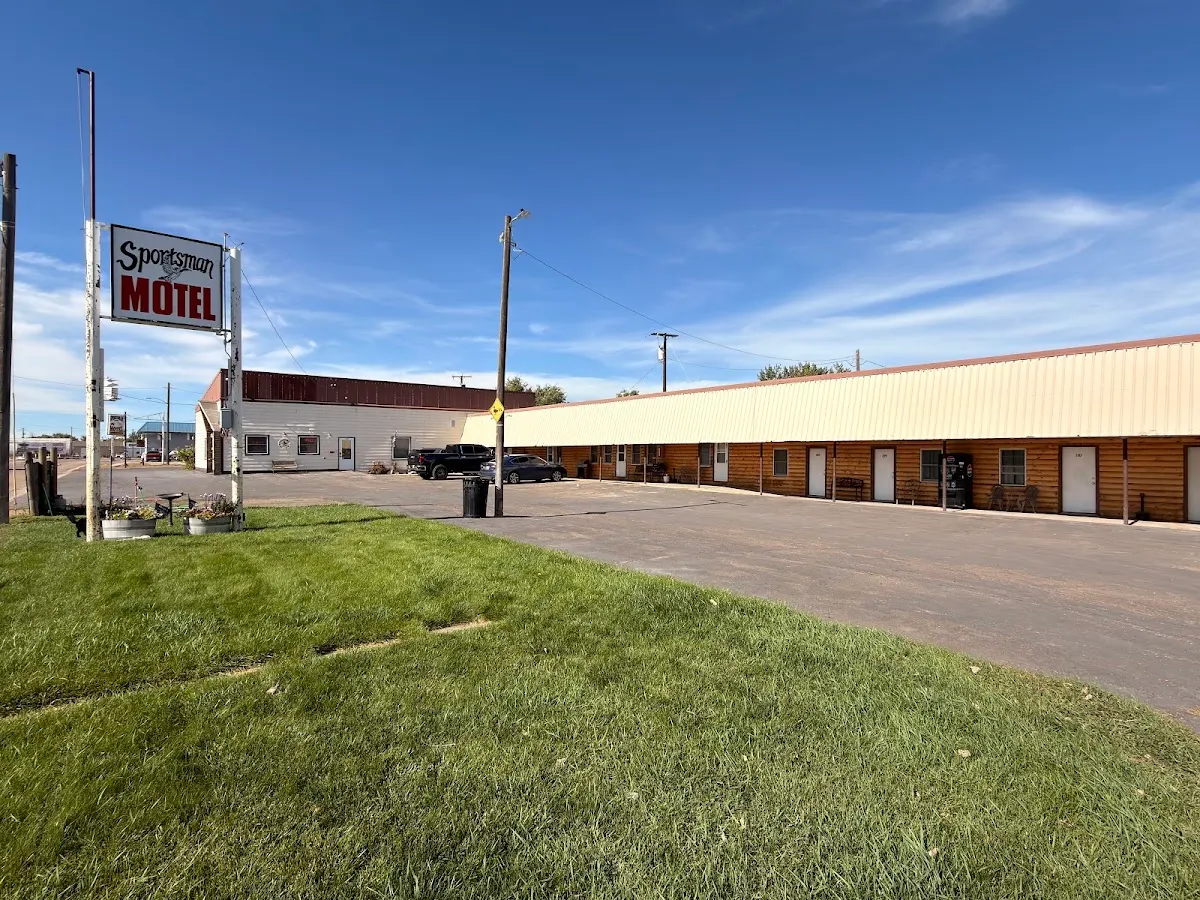 Sportsman Motel