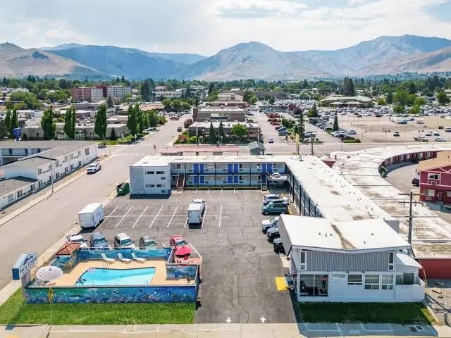 Holiday Lodge Wenatchee
