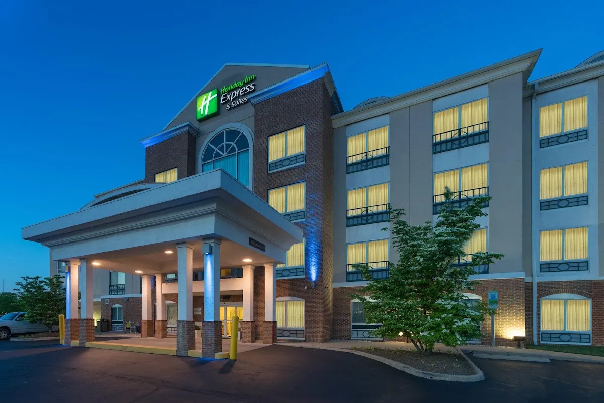 Holiday Inn Express & Suites Woodbridge by IHG