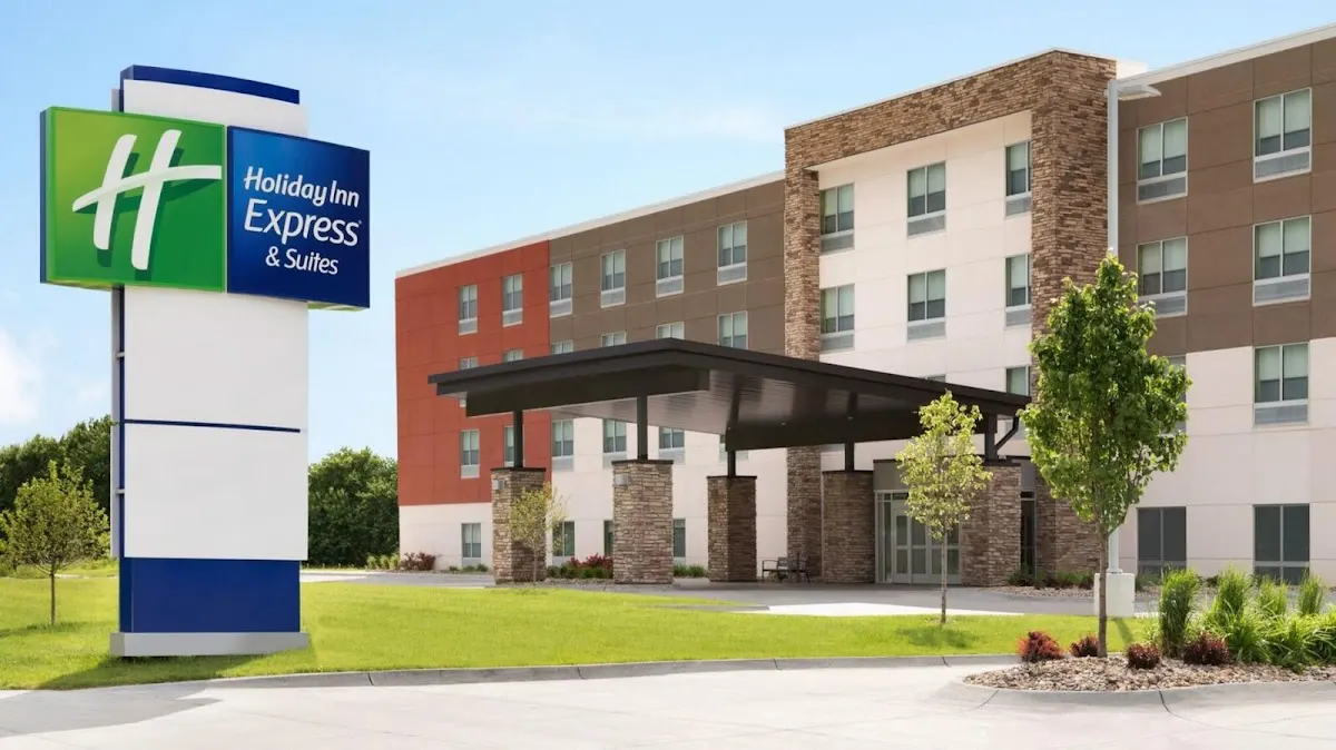 Holiday Inn Express & Suites Red Wing by IHG