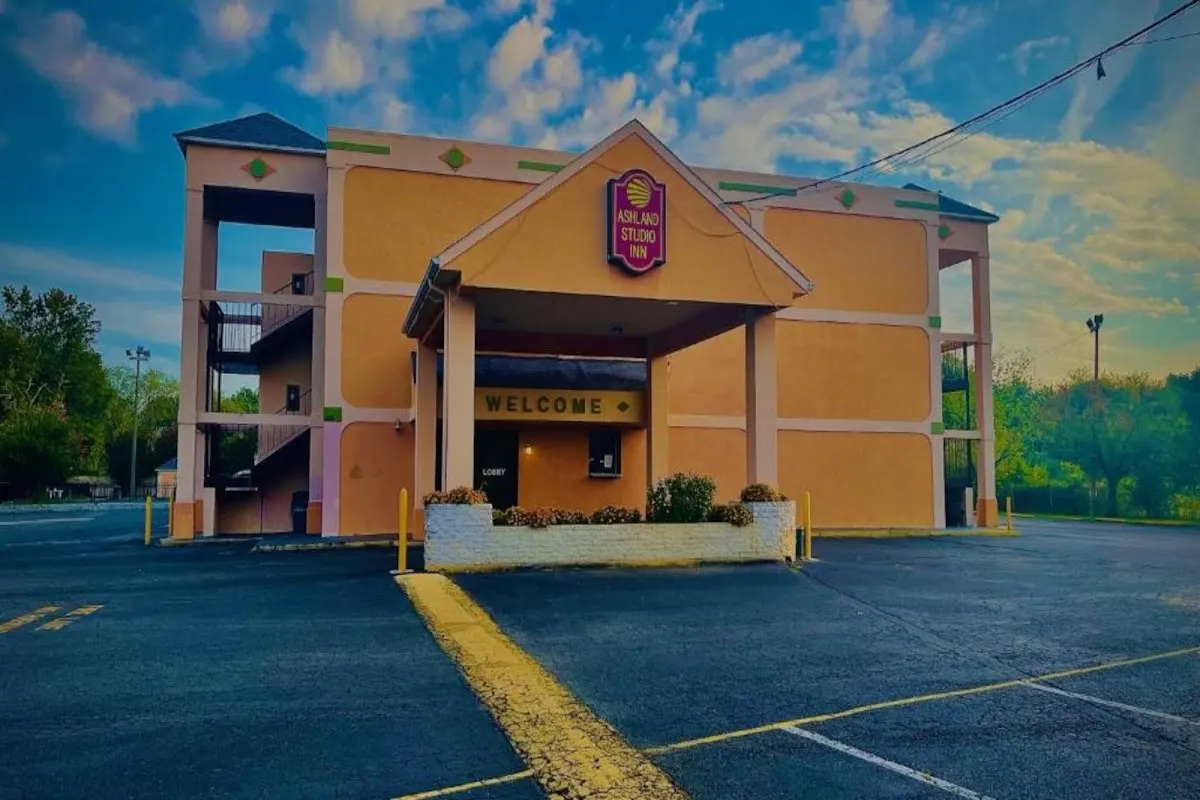 Ashland Studio Inn Richmond North near Kings Dominion (Listing Partner)