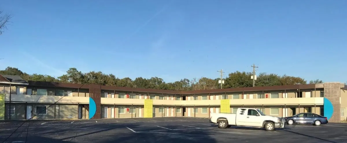 Oasis Inn