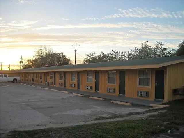 Tropicana Motel