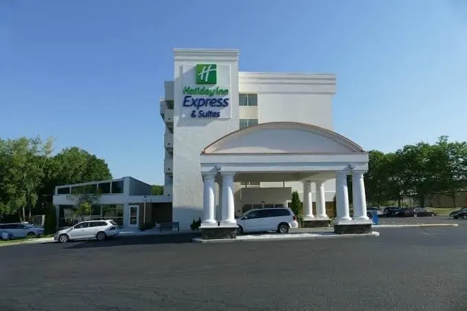 Holiday Inn Express & Suites Milford by IHG