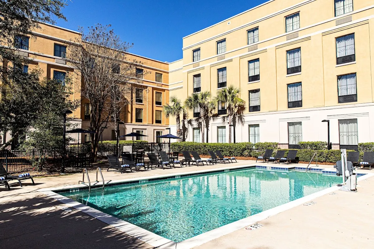 Hampton Inn Charleston - Daniel Island